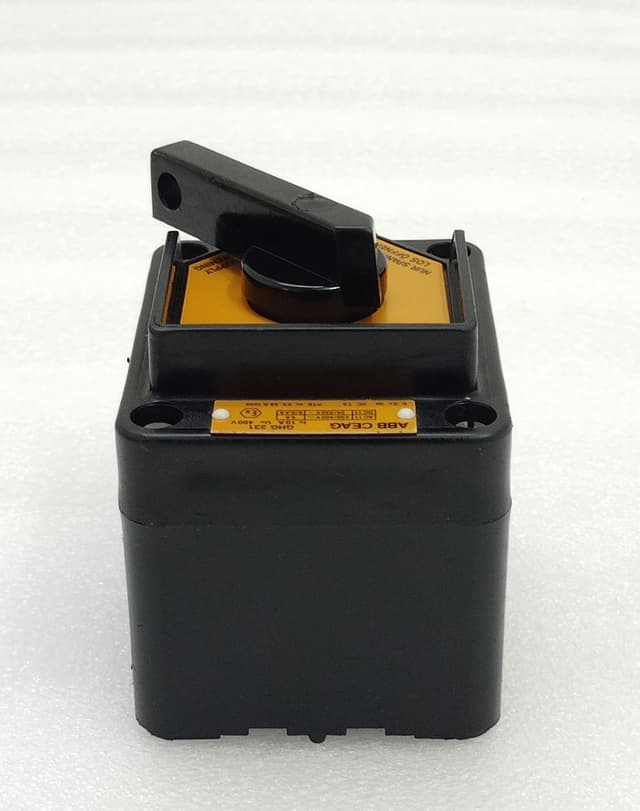 ABB CEAG GHG 231 Control Switch / ABB GHG2386065 / GHG 231 6065 V 0000 / New