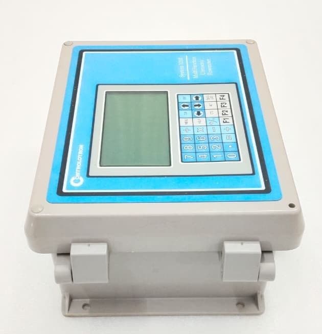 Controlotron Flowmeter Multifunction Ultrasonic System DNR-T2KGZ1-S9/ System 1010
