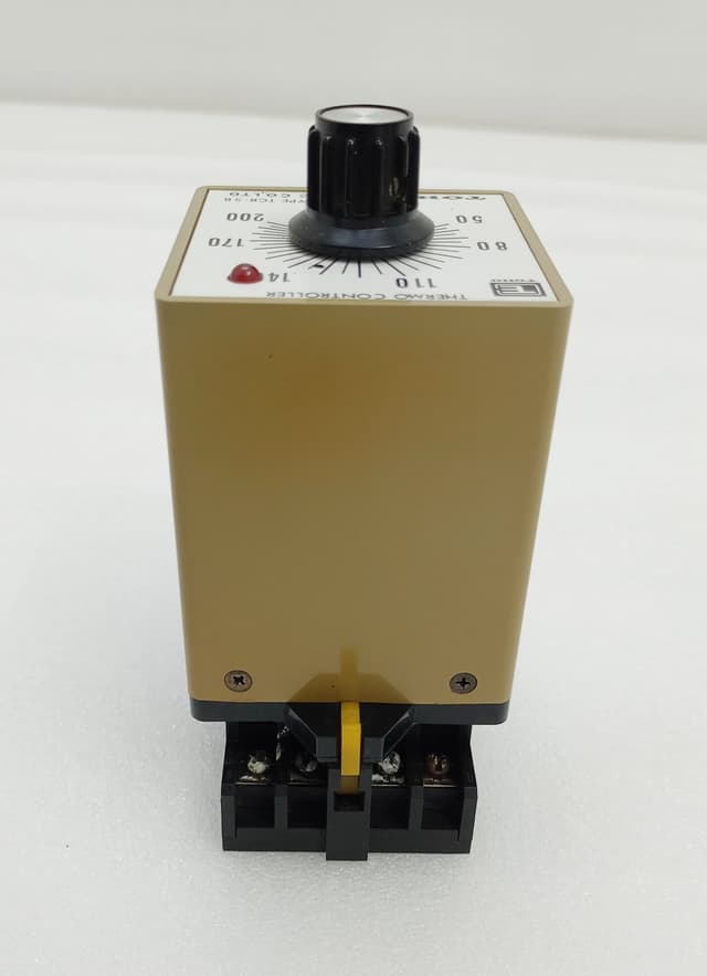 SUNFLAME FE-61R FLAME EYE RELAY AC100/110V SFE-1.SFE-1-S P-628.P-621