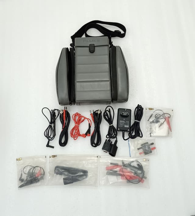Genuine Fluke 99B ScopeMeter Carry Case + Charger + Test Leads & Accessories Kit