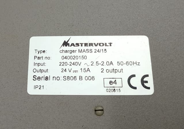 Mastervolt MASS 24/15 Automatic Battery Charger 040020150 In220-240V Out 24V 15A