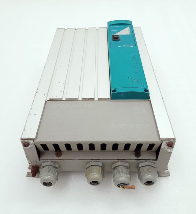 Mastervolt MASS 24/15 Automatic Battery Charger 040020150 In220-240V Out 24V 15A