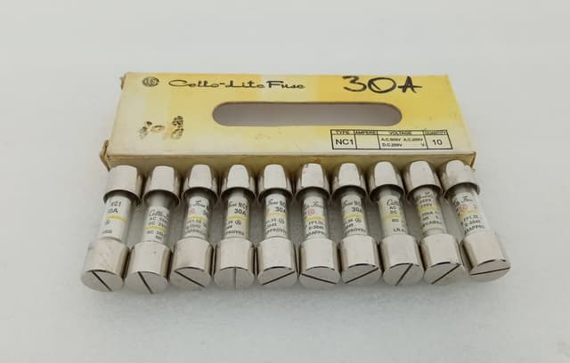 Cello-Lite NC1 Fuse 30A 500VAC 250VDC 20kA Glass Cartridge Fuse Box of 10