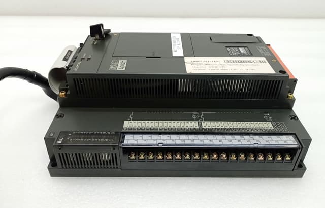 Mitsubishi MELSEC A0J2HCPU PLC CPU Module with A0J2-E56DT I/O Extension Bundle