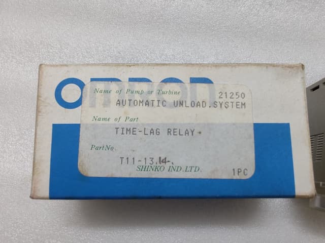 Omron H3CR-H8L Timer 0.6-12 min 100110120VAC 5060Hz  Timer (Power off Delay)