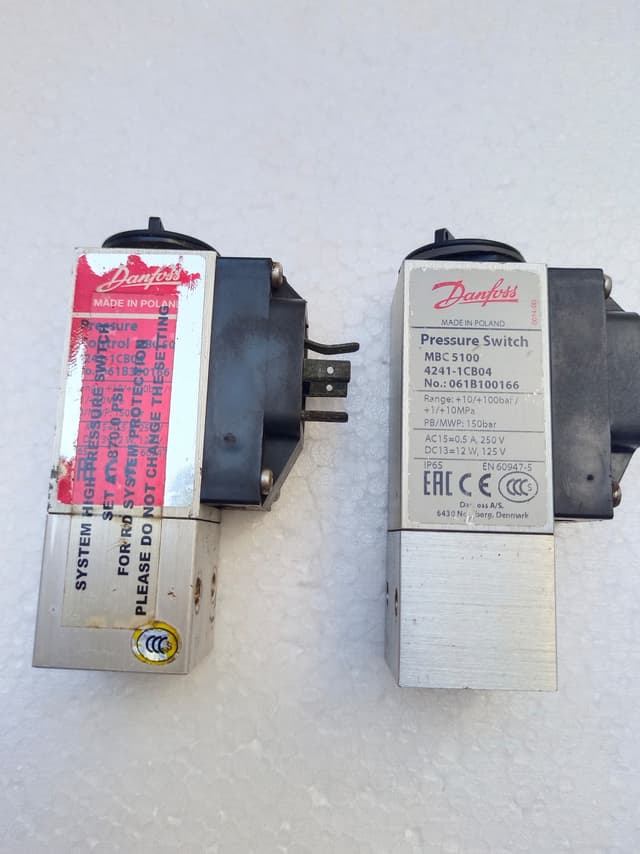 Danfoss MBC 5100 Pressure Switch | 4241-1CB04 | Range: +10/+100bar / +1/+1- Mpa | IP65