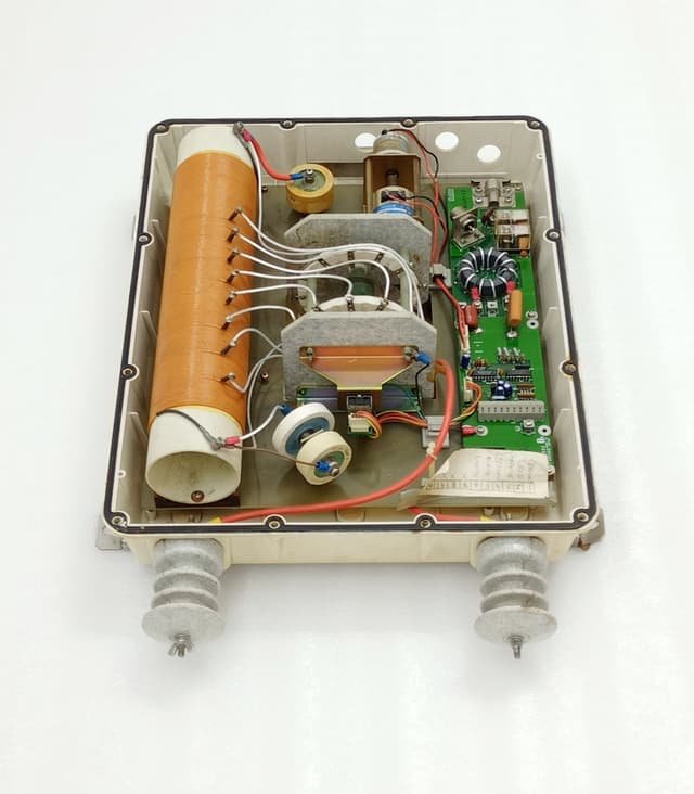 Furuno AT-410 Antenna Coupler 05P0532 , Made in Japan , Excellent Condition