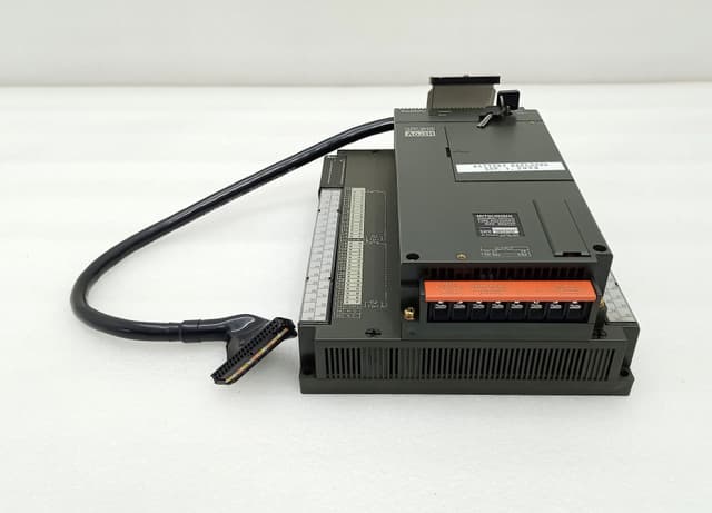 Mitsubishi MELSEC A0J2HCPU PLC CPU Module Max 8K Step w/ A0J2-E56DT I/O Extension Bundle