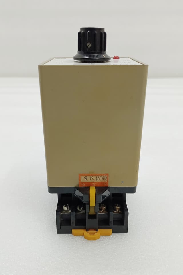 SUNFLAME FE-61R FLAME EYE RELAY AC100/110V SFE-1.SFE-1-S P-628.P-621