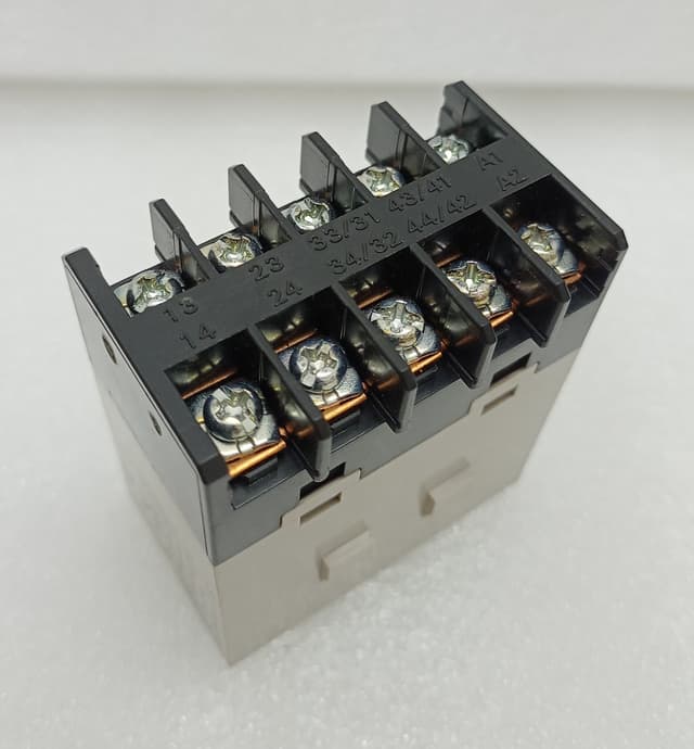 Omron G7J-2A2B-B Power Relay 24 VDC | NO 25A 277VAC , 25A 30VDC , NC 8A 277VAC