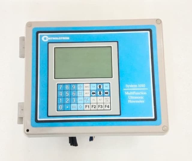 Controlotron Flowmeter Multifunction Ultrasonic System DNR-T2KGZ1-S9/ System 1010