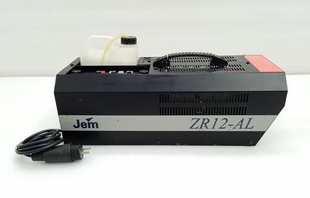 Martin JEM ZR12-AL Professional Fog Machine 220240V 1070W 4.45A Made in UK Used