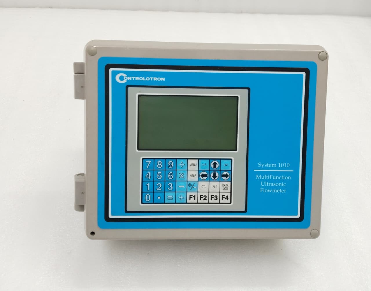 Controlotron Flowmeter Multifunction Ultrasonic System DNR-T2KGZ1-S9/ System 1010
