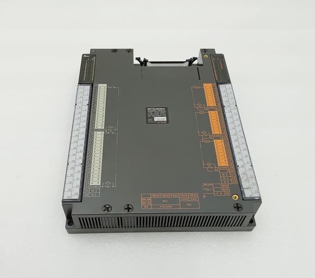 Mitsubishi MELSEC A0J2HCPU PLC CPU Module Max 8K Step w/ A0J2-E56DT I/O Extension Bundle