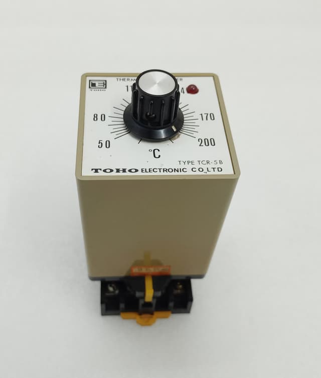 SUNFLAME FE-61R FLAME EYE RELAY AC100/110V SFE-1.SFE-1-S P-628.P-621