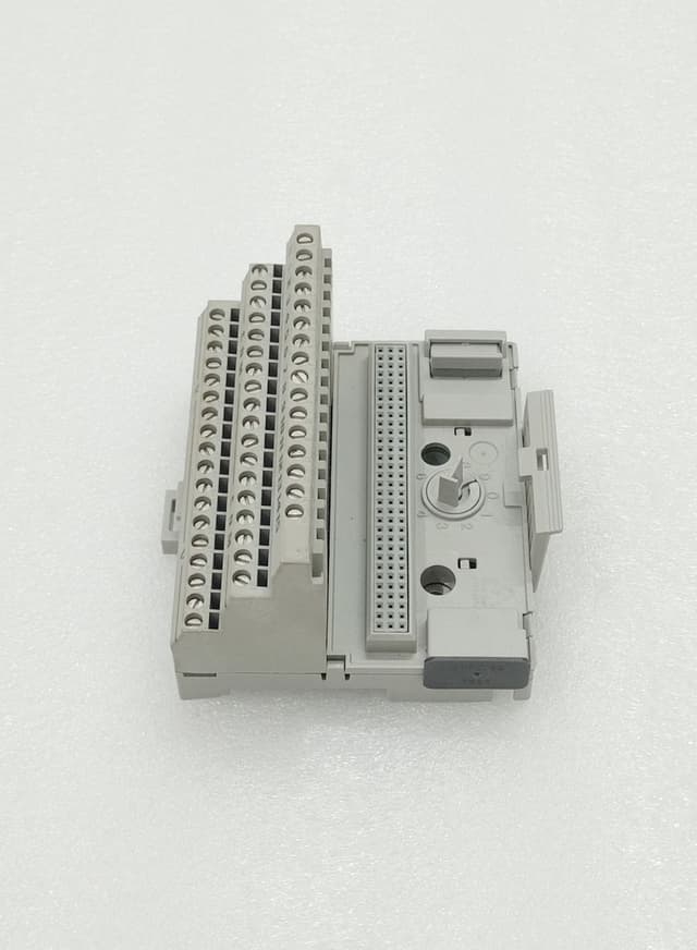Allen-Bradley 1794-TB3/A Terminal Block, Part Number 96145473 Unit, Base DC I/O F/SCR System, Used With I/O Moules
