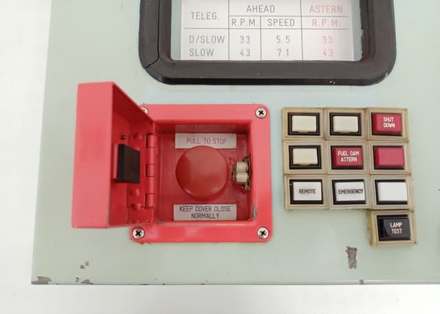 Mitsui Marine Main Engine Control Position Indicator Prop Shaft RPM 120rpm Panel