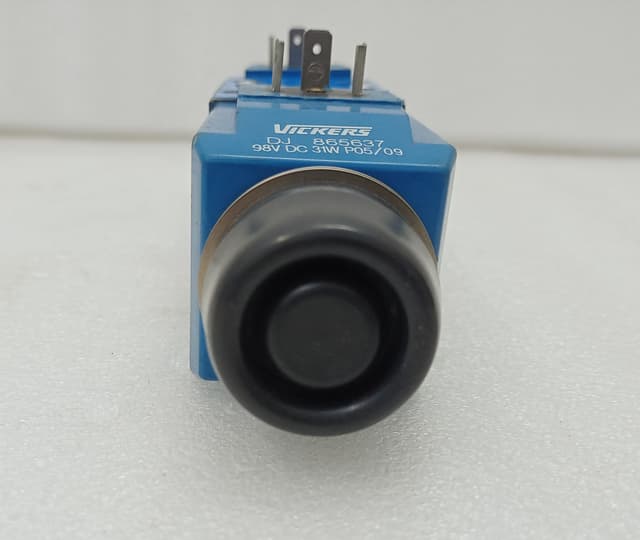 EATON Vickers DG4V 3S 6C H M U DJ5 60 Solenoid Control Valve / Vickers DJ 856537
