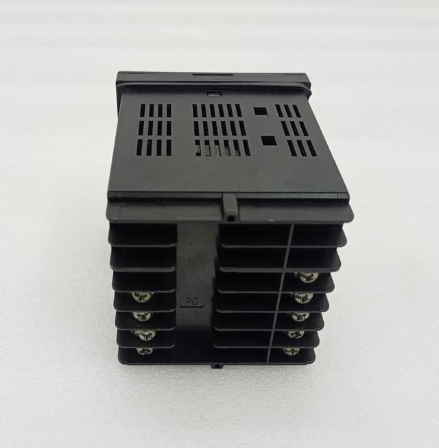 Toho TTM-007 Digital Temperature Controller TTM-007-R-A 100-240VAC 50/60HZ 10VA
