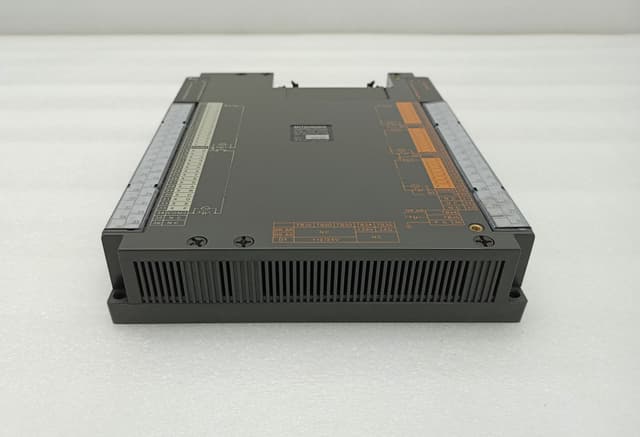 Mitsubishi MELSEC A0J2HCPU PLC CPU Module Max 8K Step w/ A0J2-E56DT I/O Extension Bundle