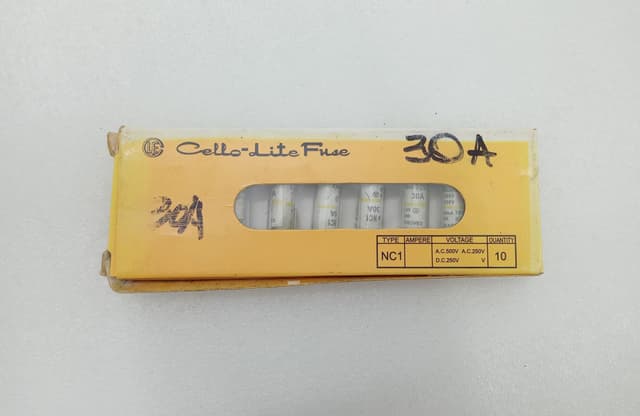 Cello-Lite NC1 Fuse 30A 500VAC 250VDC 20kA Glass Cartridge Fuse Box of 9
