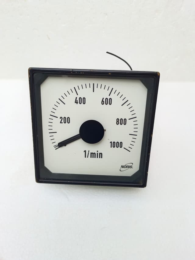 Noris RQ144-014 RPM Indicator 0 – 1000   1 / min UI 0 – 10 V DC