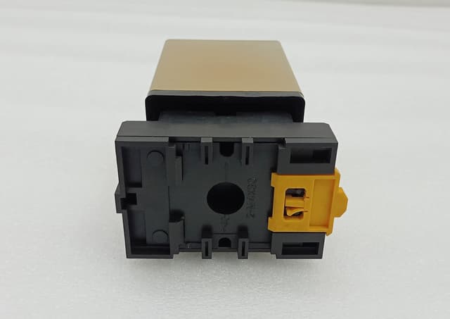 SUNFLAME FE-61R FLAME EYE RELAY AC100/110V SFE-1.SFE-1-S P-628.P-621