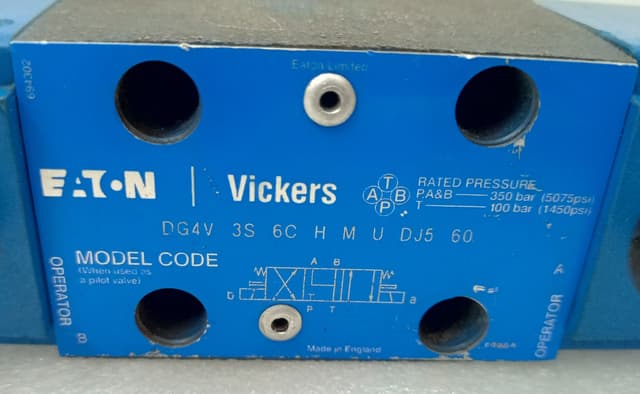 EATON Vickers DG4V 3S 6C H M U DJ5 60 Solenoid Control Valve / Vickers DJ 856537