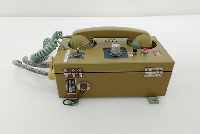 MRC LC-614G Marine Interphone Common Battery Telephone w MRC MR-2000 Headset Set