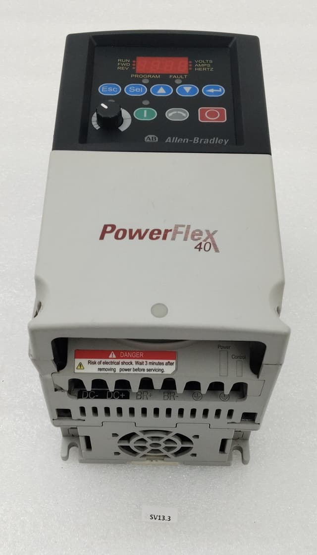 Allen Bradley PowerFlex 40 AC Drive 22B-D1P4N104 0.4kW 0.5HP 380-480V / AC Drive