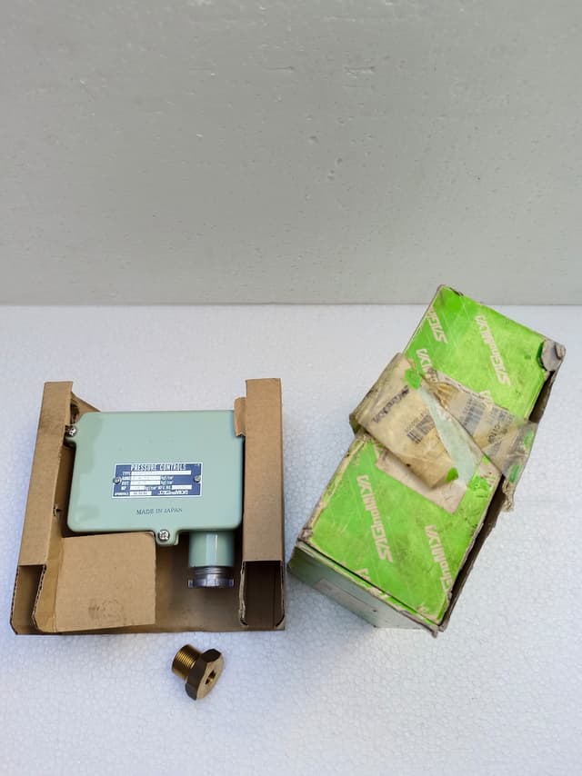 Saginomiya SNS-C1110W Pressure Switch / Range 1 – 10 kgf/cm2 / Diff. 1 – 3 kgf/cm2 / MP 15 kgf/cm2