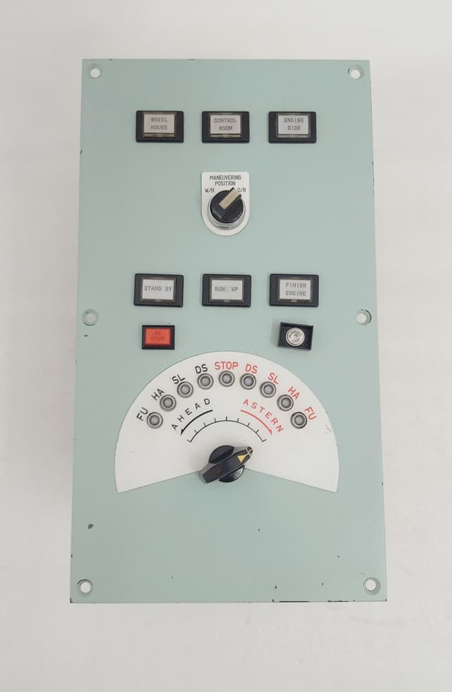 Mitsui BMS-1500 Marine Engine Control Panel /Machine No. E-7984 NV Type NOA-3720