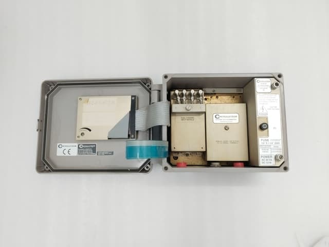 Controlotron 1010 DNR-T2KGZ1-S9 MultiFunction Ultrasonic Flowmeter System 1010