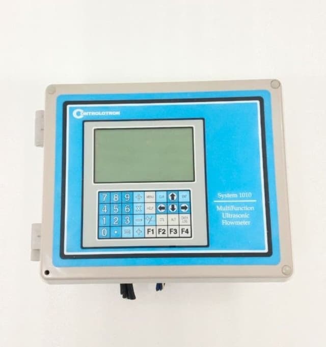 Controlotron Flowmeter Multifunction Ultrasonic System DNR-T2KGZ1-S9/ System 1010